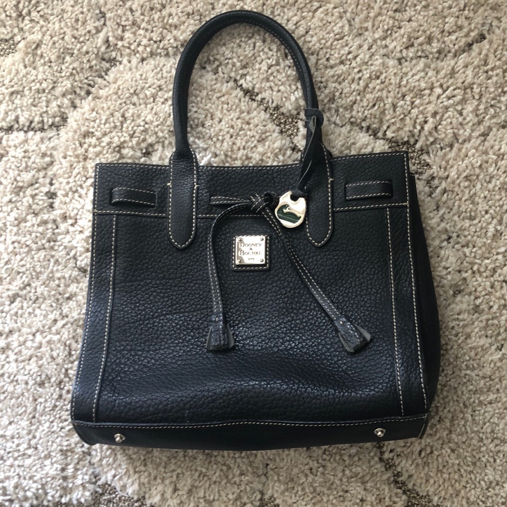 EUC Dooney & Bourke Black Satchel